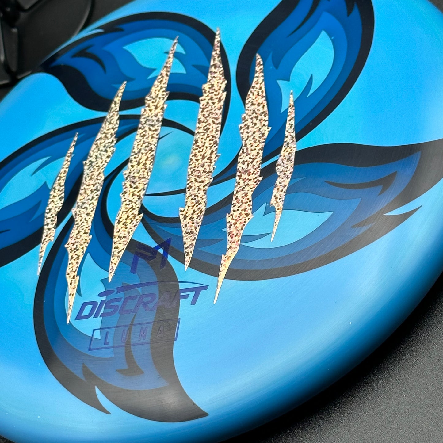 Lore | Discraft Paul McBeth 6x Claw ESP Luna | Confetti/Matte Blue | 174g