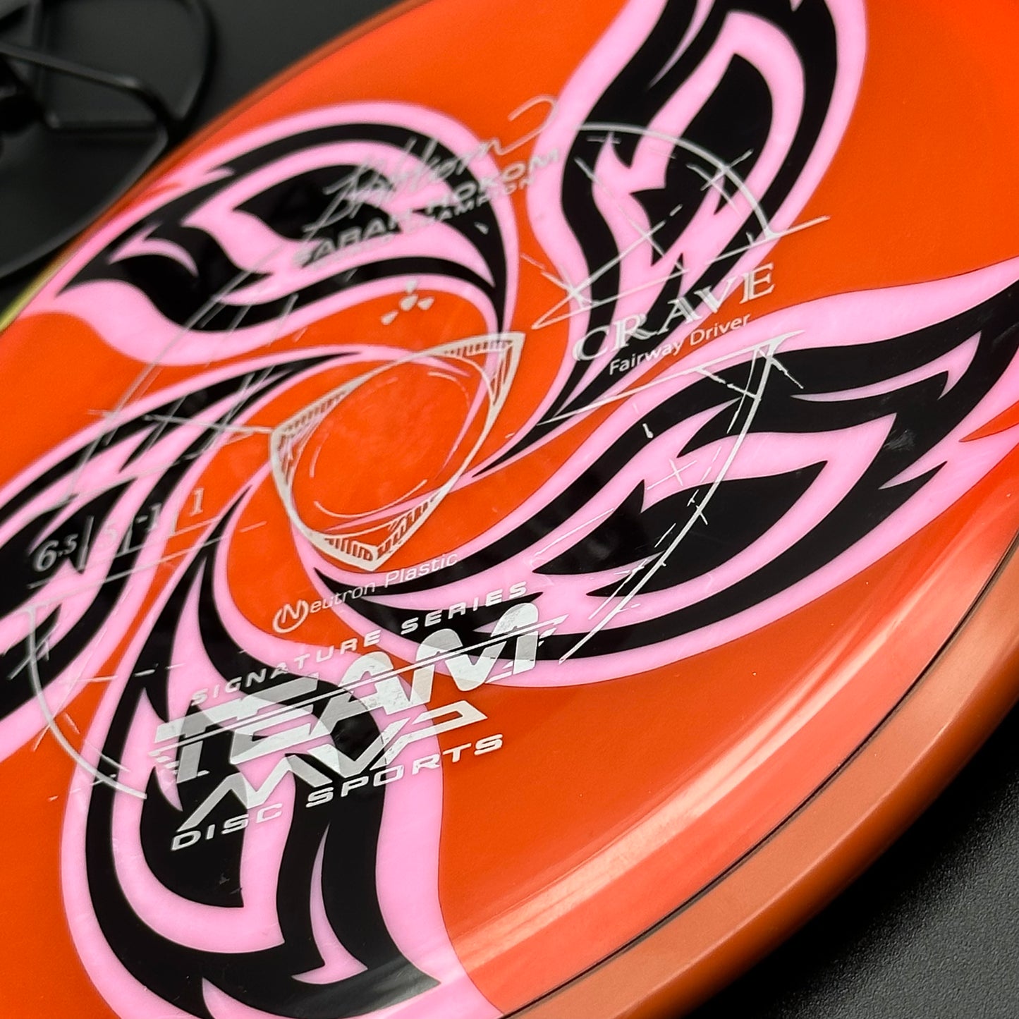 Lore | Axiom Sarah Hokom 1x Signature Series Neutron Crave | Silver/Black/Money/Flowers | 175g