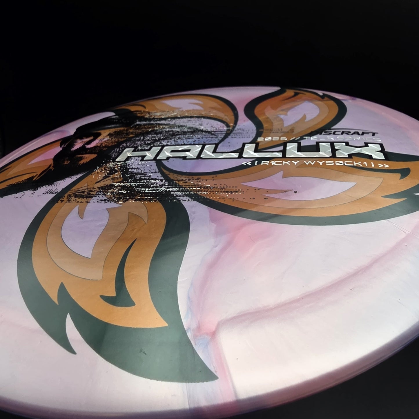 Lore | Discraft 2026 Ricky Wysocki Tour Series Big Z/Ti Hallux | Black/Diamond Plate/Tron | 176g