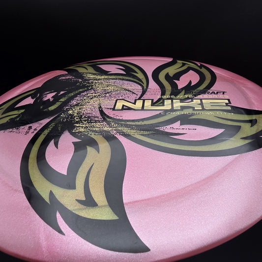 Lore | Discraft 2026 Ezra Aderhold Tour Series Big Z/Ti Nuke | Black/Gold/Gold Flowers | 175g
