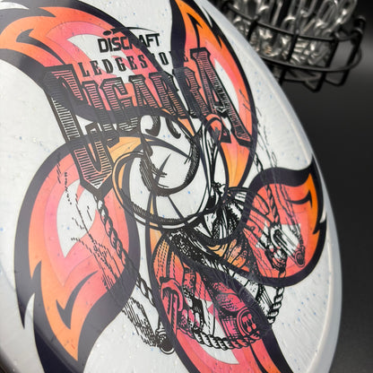 Lore | Discraft 2026 Ledgestone Ti Sparkle Cigarra | Matte Black/Black Hidden Stars | 175g