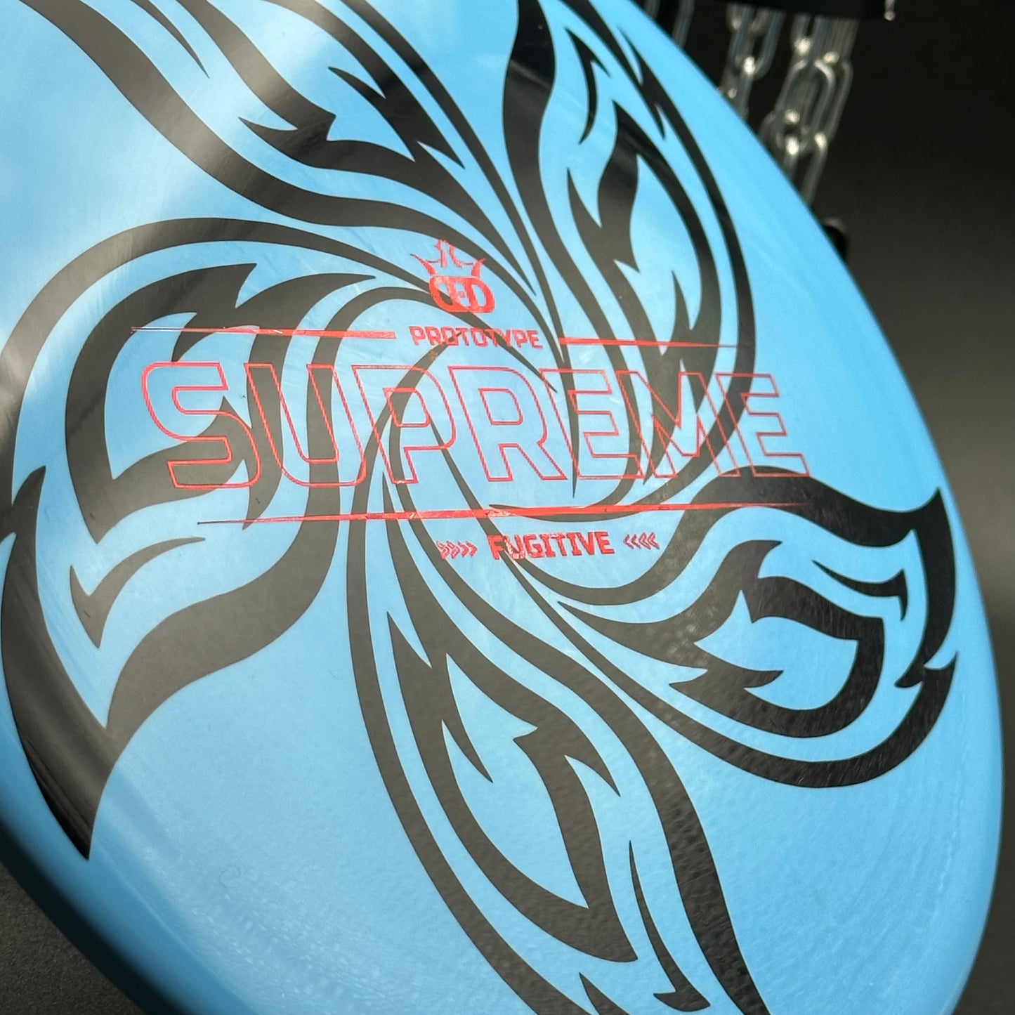 Lore | Dynamic Discs Prototype Supreme Fugitive | Metallic Red/Wonderbread/Black | 176g