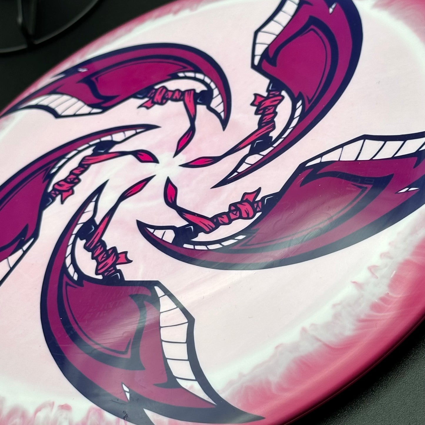 Lore Blades | Discmania Eagle McMahon Creator Series Horizon Cloud Breaker | Wiped/Purple Holo | 175g