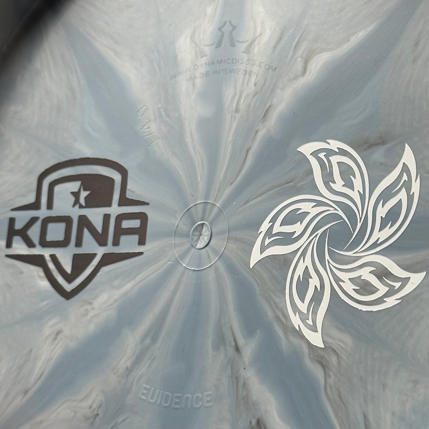 Lore | Dynamic Discs 2023 Kona Montgomery Team Series Fuzion Burst Evidence | Black/Matt White | 175g