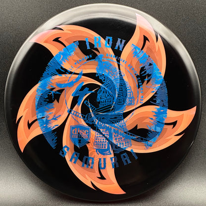 Lore | Discmania Eagle McMahon Signature Series Iron Samurai 4 Chroma MD3 | Blue/Money | 177g