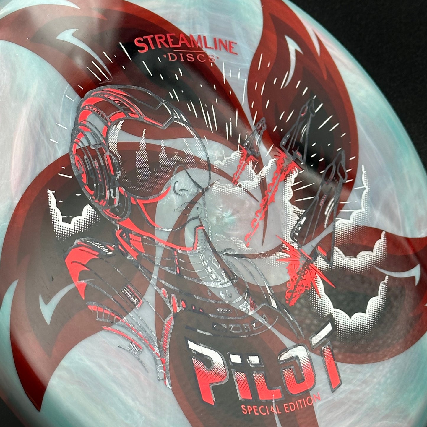 Lore | Streamline Special Edition Cosmic Neutron Pilot | Red/Black/White | 176g